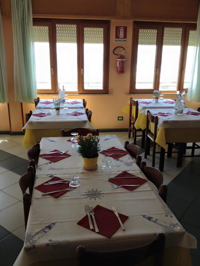 La Veranda Hotel Ardea Luaran gambar